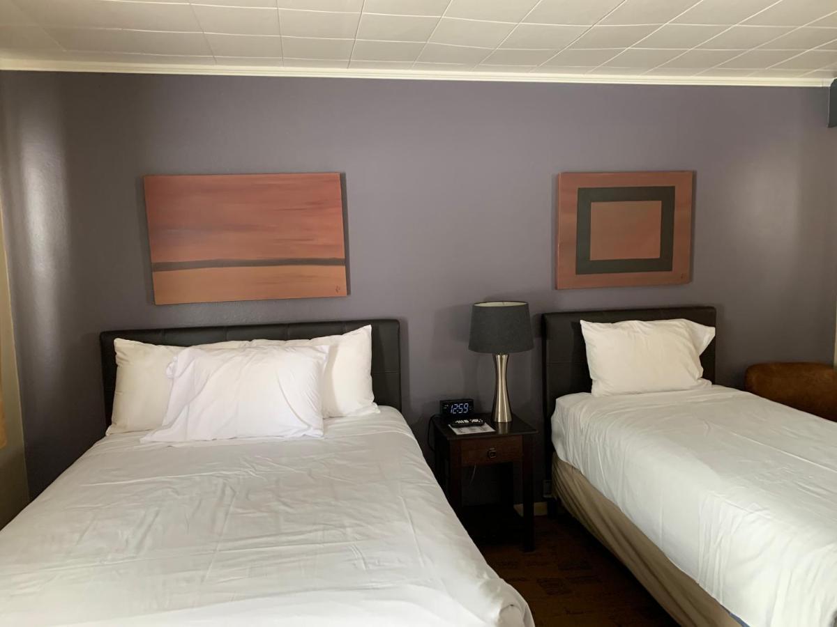 The Triangle Motel Alma Екстериор снимка